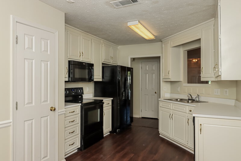 1,865/Mo, 4110 Eden Valley Dr Loganville, GA 30052 Kitchen View