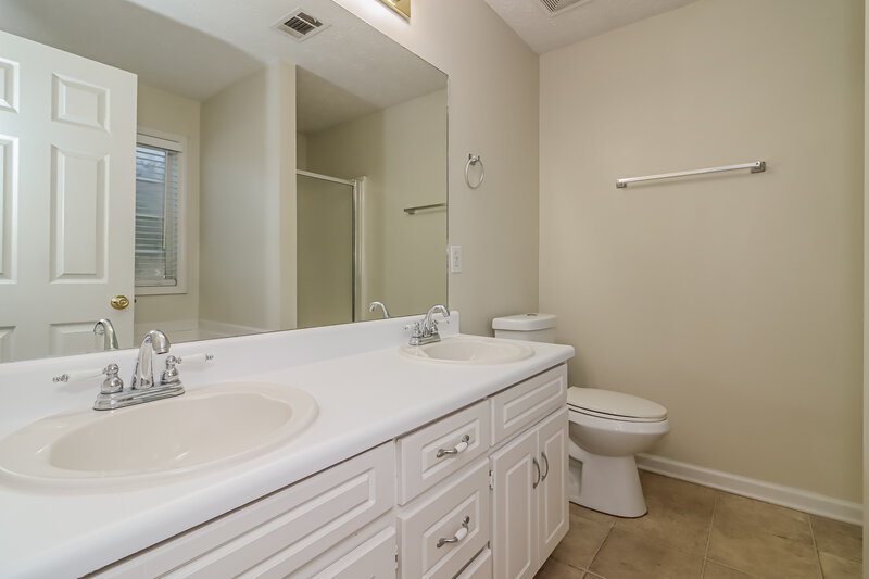 1,865/Mo, 4110 Eden Valley Dr Loganville, GA 30052 Main Bathroom View
