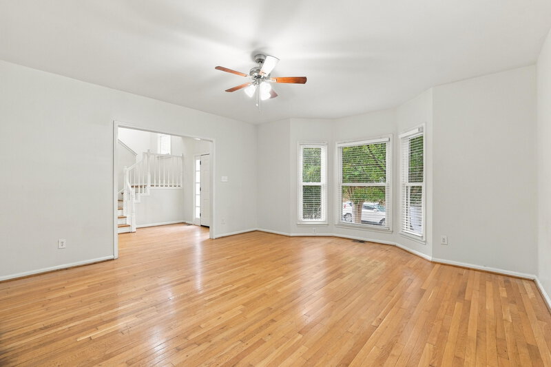 2,725/Mo, 4118 Huntcliff Dr Woodstock, GA 30189 Living Room View