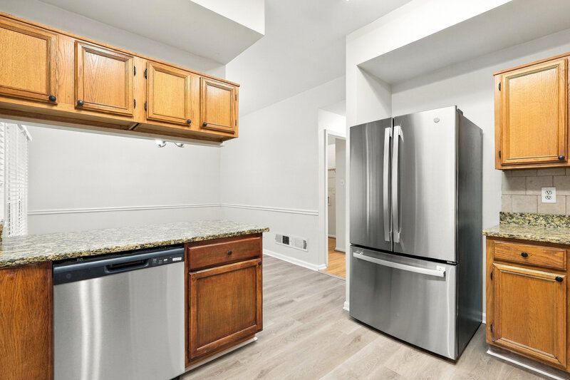 2,725/Mo, 4118 Huntcliff Dr Woodstock, GA 30189 Kitchen View