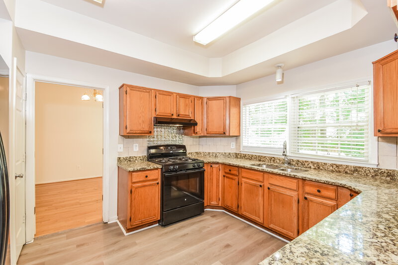 3,980/Mo, 4118 Huntcliff Dr Woodstock, GA 30189 Kitchen View 2