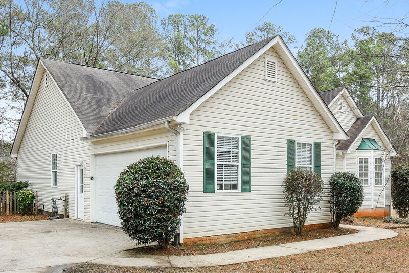 1,885/Mo, 5191 Memorial Ln Powder Springs, GA 30127 Front View