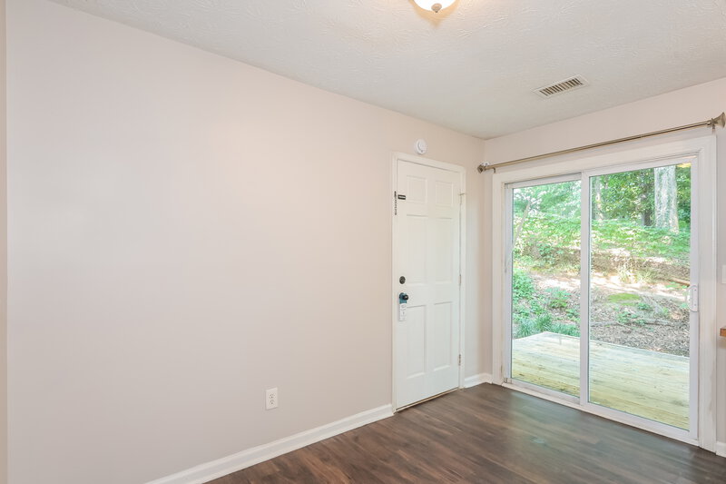 2,190/Mo, 405 Rill Crest Ct Alpharetta, GA 30022 Dining Room View