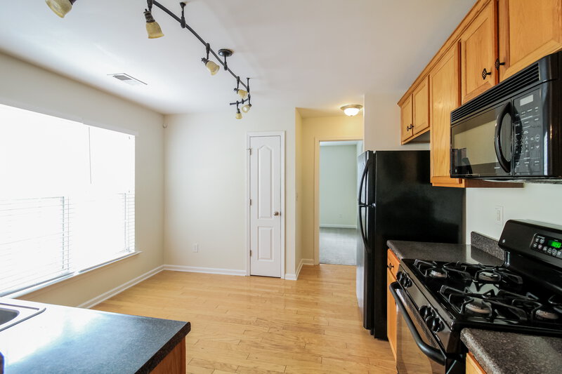 2,150/Mo, 345 Hunterian Pl Newnan, GA 30265 Kitchen View