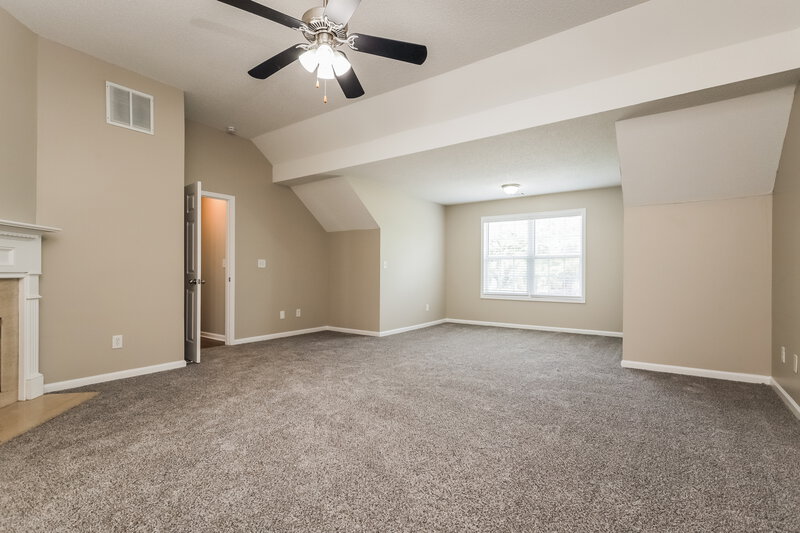 2,350/Mo, 131 Autumn Ridge Dr Griffin, GA 30224 Main Bedroom View 2