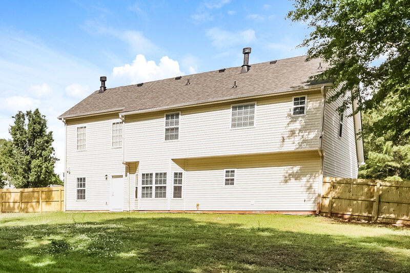 2,350/Mo, 131 Autumn Ridge Dr Griffin, GA 30224 Rear View