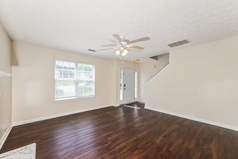 2,215/Mo, 564 Kirtley Ct Lawrenceville, GA 30045 Living Room View 2