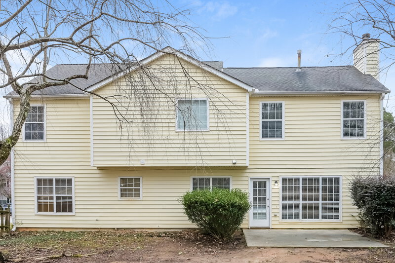 2,105/Mo, 2835 Evergreen Eve Crossing Dacula, GA 30019 Rear View