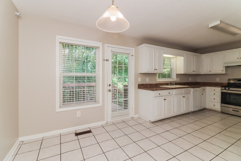 1,710/Mo, 19 Eagle Point Ct Dallas, GA 30132 Breakfast Nook View