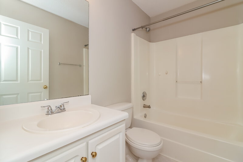 1,710/Mo, 19 Eagle Point Ct Dallas, GA 30132 Bathroom View