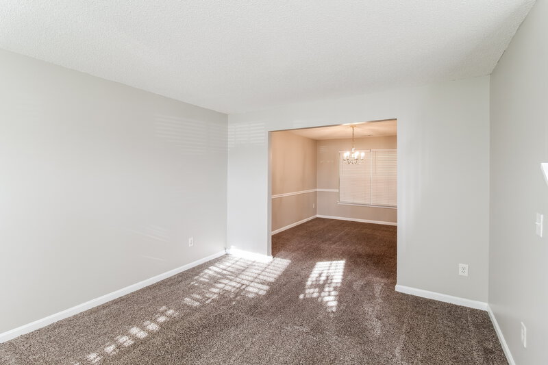 2,085/Mo, 429 Grier Dr Locust Grove, GA 30248 Family Room View