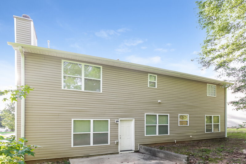 2,085/Mo, 429 Grier Dr Locust Grove, GA 30248 Rear View