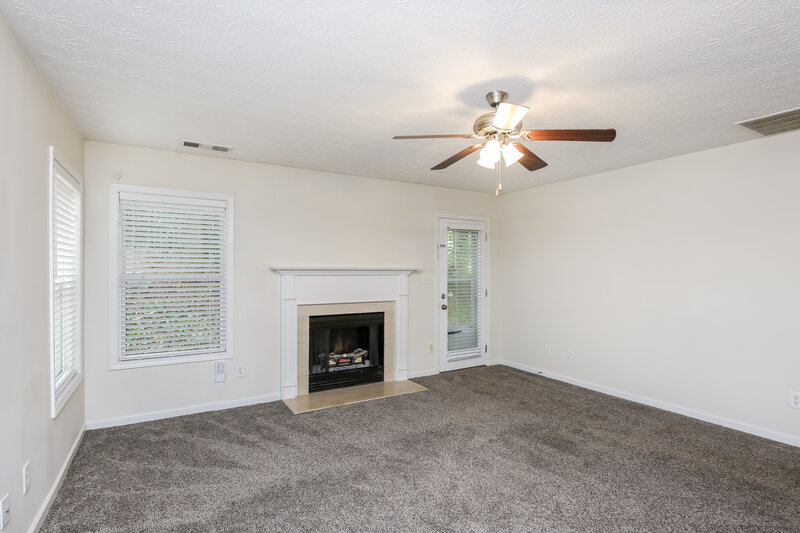 2,880/Mo, 1462 Alcovy Falls Dr Lawrenceville, GA 30045 Living Room View