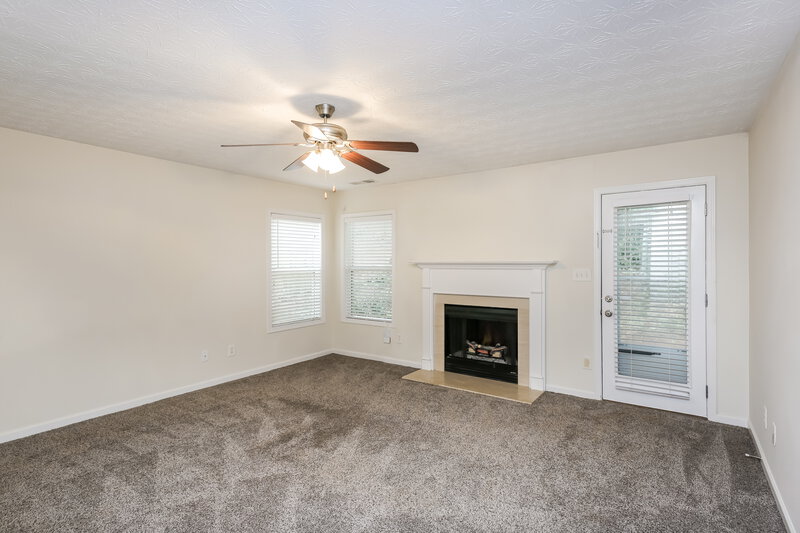 2,880/Mo, 1462 Alcovy Falls Dr Lawrenceville, GA 30045 Living Room View 2