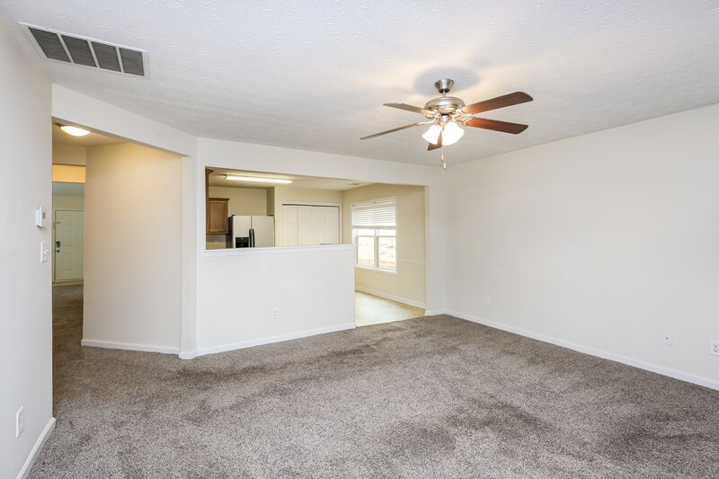 2,880/Mo, 1462 Alcovy Falls Dr Lawrenceville, GA 30045 Living Room View 3