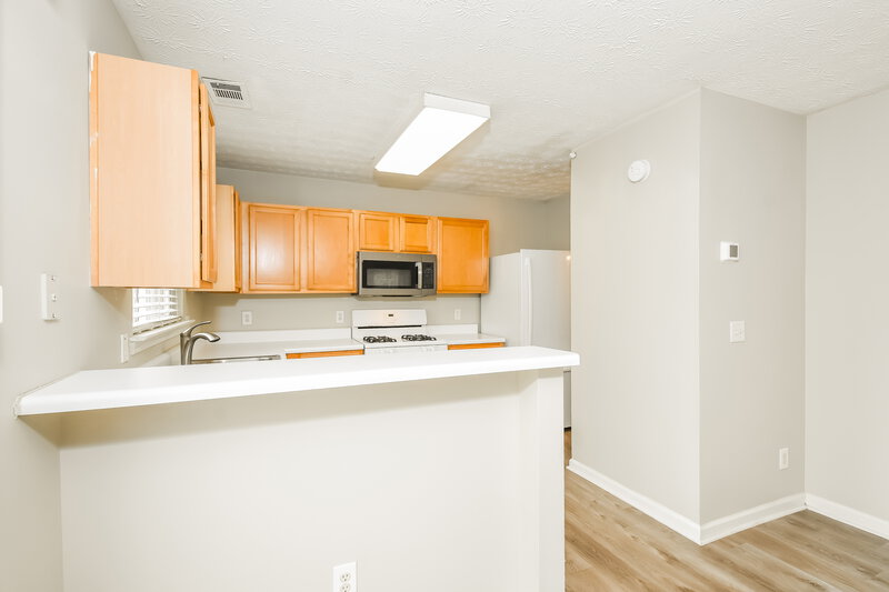 1,950/Mo, 542 W Oaks Dr Woodstock, GA 30188 Kitchen View