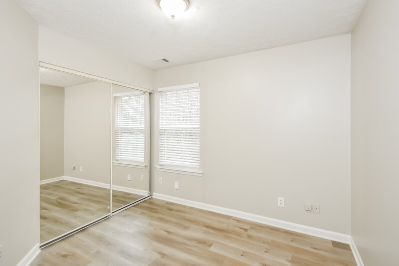 1,950/Mo, 542 W Oaks Dr Woodstock, GA 30188 Bedroom View 2