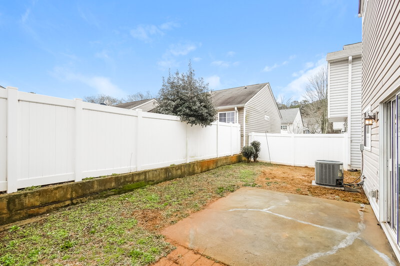 1,950/Mo, 542 W Oaks Dr Woodstock, GA 30188 Rear View