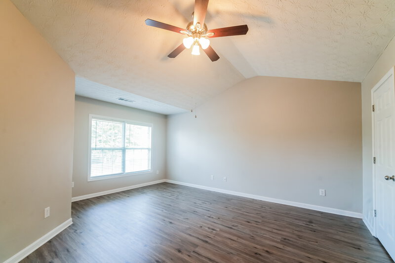 2,180/Mo, 216 Winterbury Dr Canton, GA 30114 Main Bedroom View