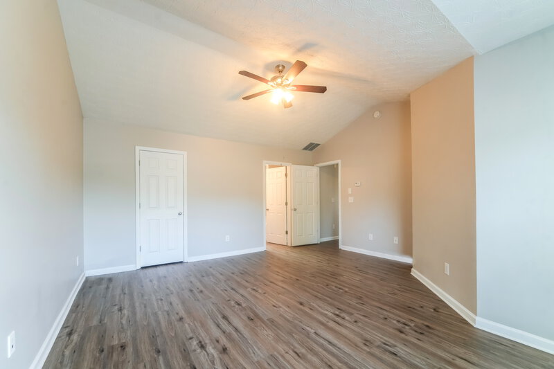 2,180/Mo, 216 Winterbury Dr Canton, GA 30114 Main Bedroom View 2
