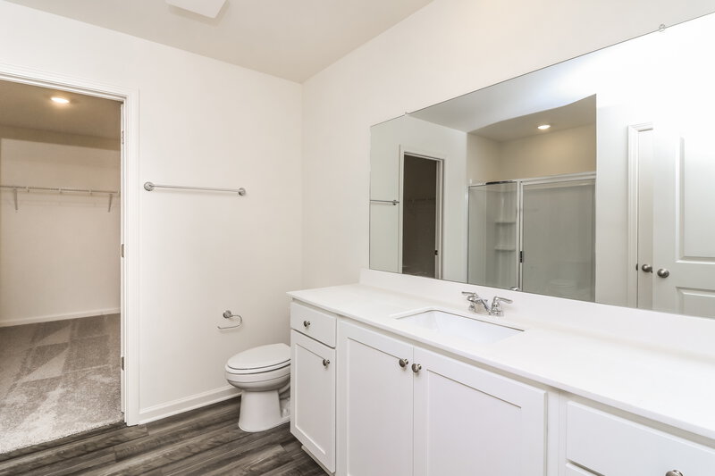 3,160/Mo, 7738 Sudbury Cir Covington, GA 30014 Main Bathroom View