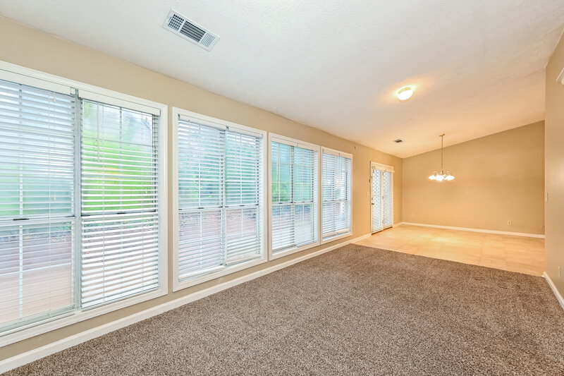2,115/Mo, 242 Clarion Rd Lawrenceville, GA 30043 Sun Room View