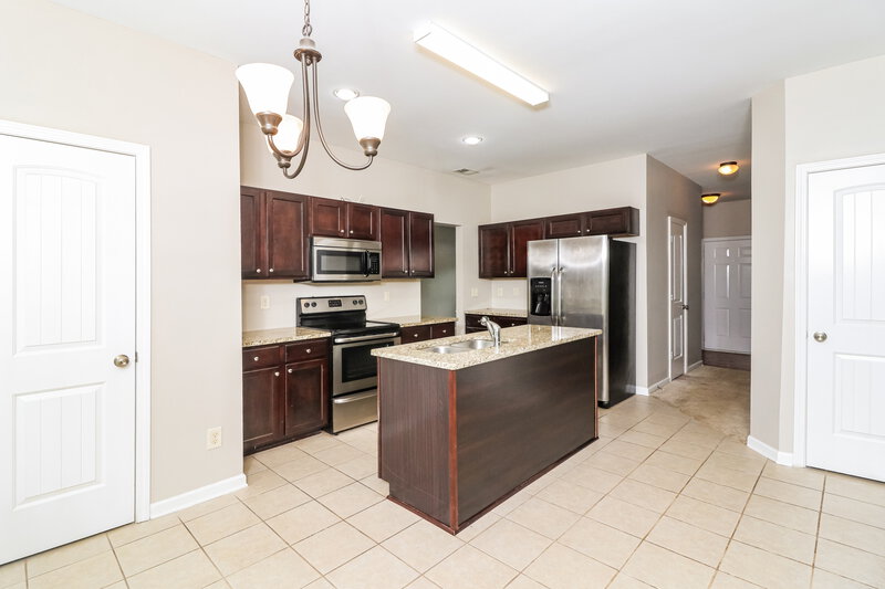 2,035/Mo, 61 Hamilton Blvd NW Cartersville, GA 30120 Kitchen View