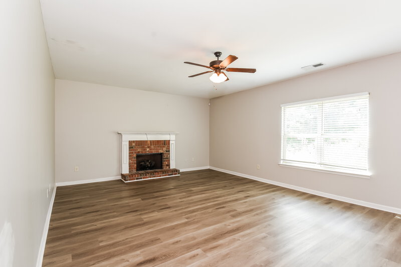 2,015/Mo, 63 Hamilton Blvd NW Cartersville, GA 30120 Living Room View