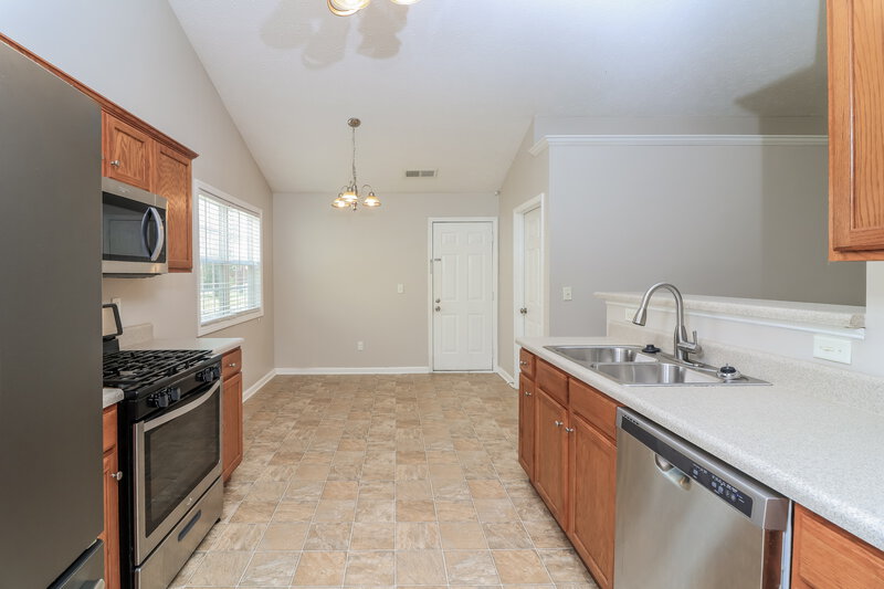 1,840/Mo, 216 Overlook Dr Dallas, GA 30157 Kitchen View 2