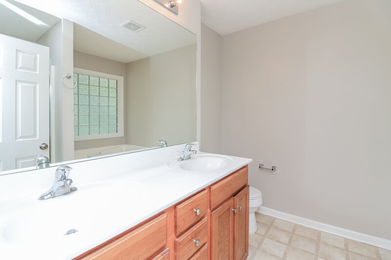 1,840/Mo, 216 Overlook Dr Dallas, GA 30157 Main Bathroom View