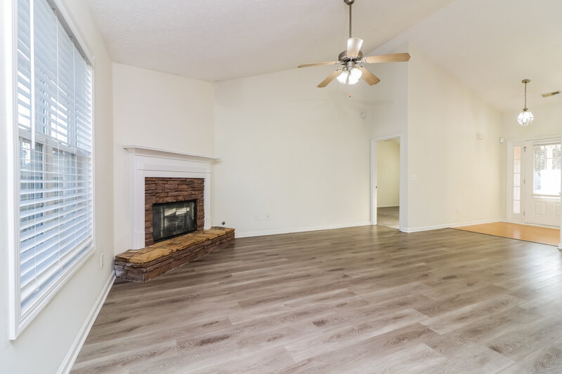 1,800/Mo, 215 Overlook Dr Dallas, GA 30157 Misc View 3