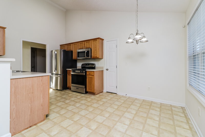 1,800/Mo, 215 Overlook Dr Dallas, GA 30157 Floorplan View 3