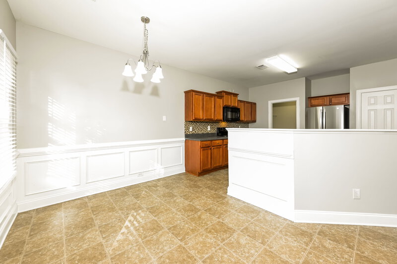 1,925/Mo, 5331 Apple Grove Rd Buford, GA 30519 Dining Room View