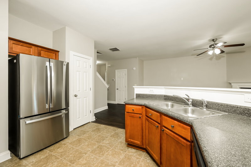 1,925/Mo, 5331 Apple Grove Rd Buford, GA 30519 Kitchen View 2