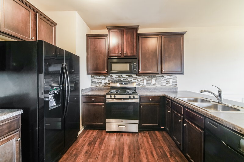 2,055/Mo, 2974 E Captiva Dr Douglasville, GA 30135 Kitchen View 2