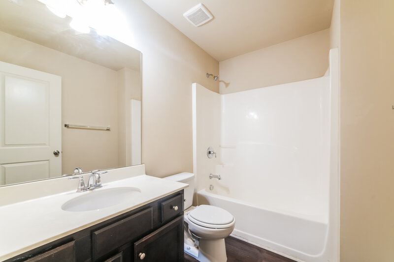 2,055/Mo, 2974 E Captiva Dr Douglasville, GA 30135 Bathroom View