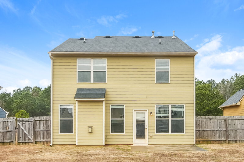 2,055/Mo, 2974 E Captiva Dr Douglasville, GA 30135 Rear View