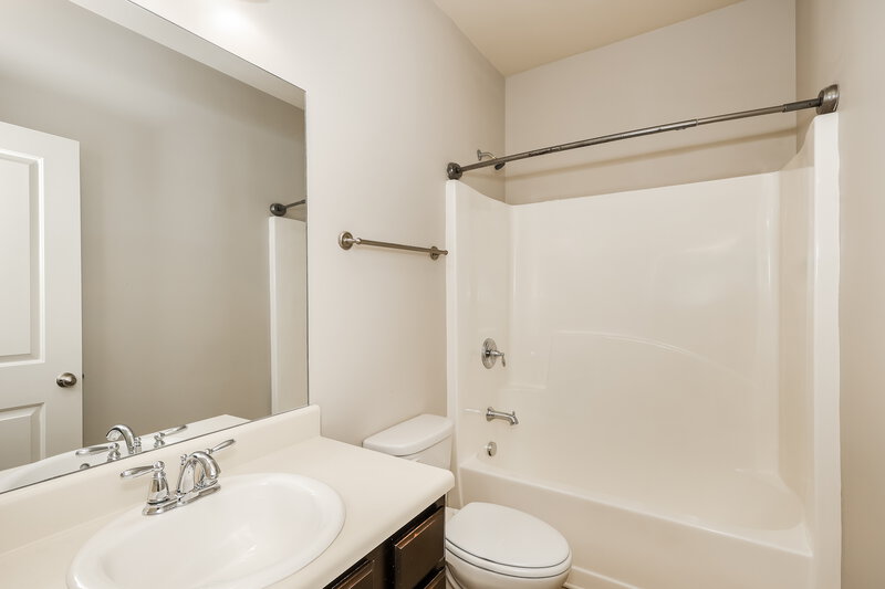 1,885/Mo, 2960 Nairn Ct Douglasville, GA 30135 Bathroom View