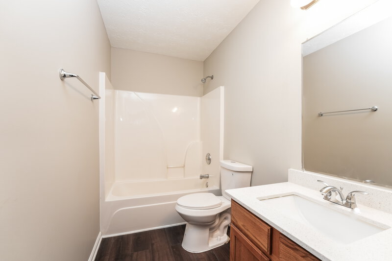 1,890/Mo, 519 Shenandoah Ln Winder, GA 30680 Bathroom View