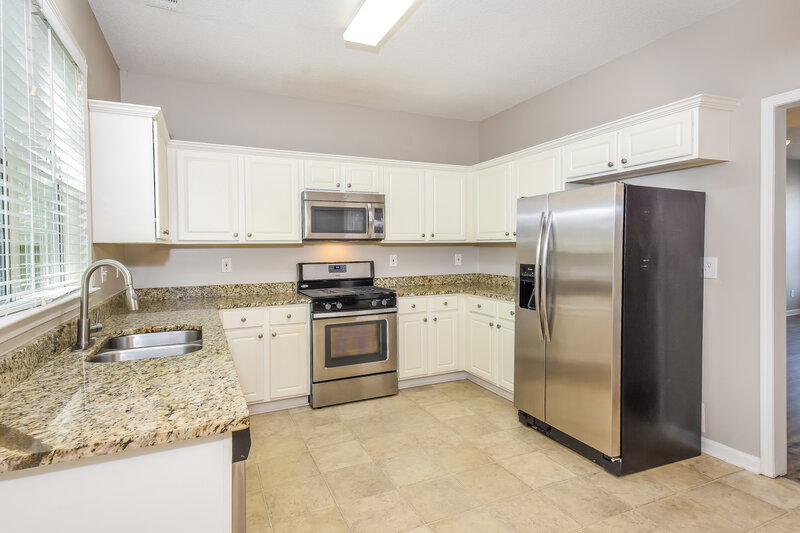 2,255/Mo, 3740 Ridgefair Dr Cumming, GA 30040 Kitchen View 2