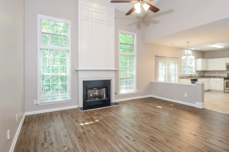 2,255/Mo, 3740 Ridgefair Dr Cumming, GA 30040 Family Room View