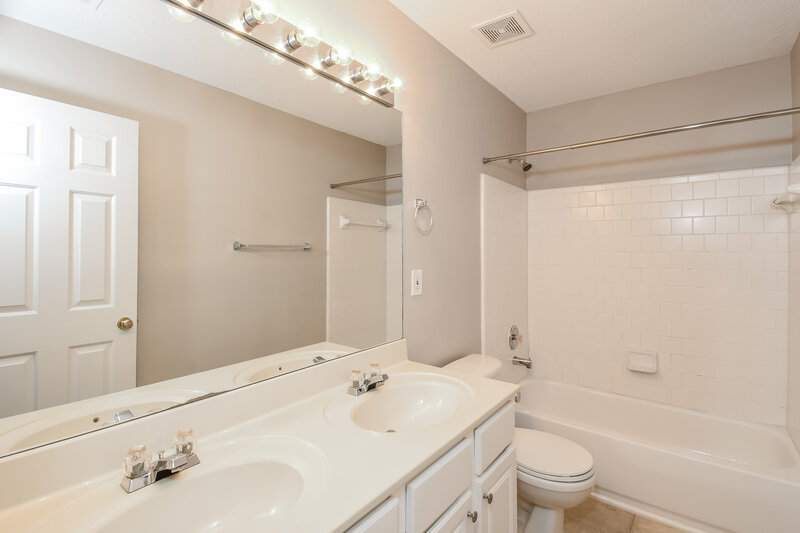 2,255/Mo, 3740 Ridgefair Dr Cumming, GA 30040 Bathroom View