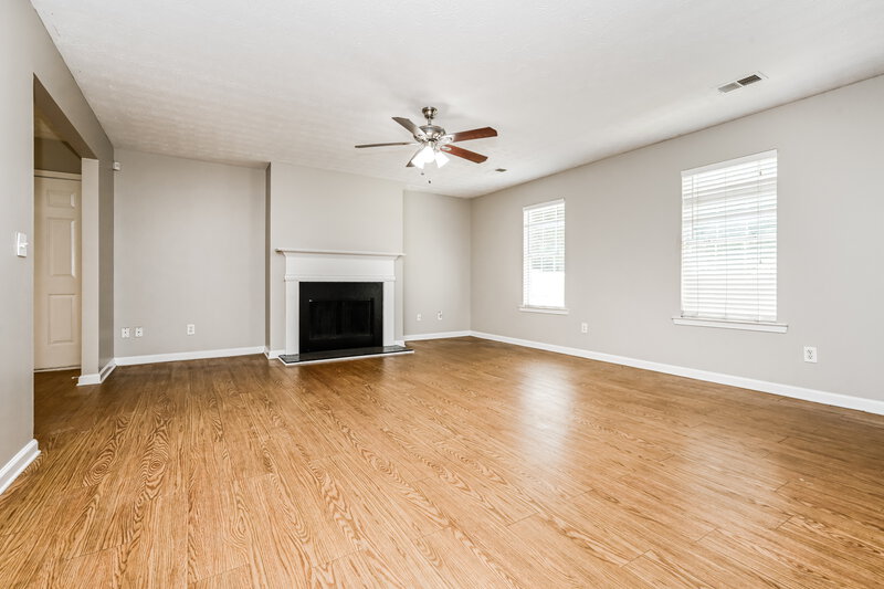 2,670/Mo, 215 Carlin Ct McDonough, GA 30252 Living Room View