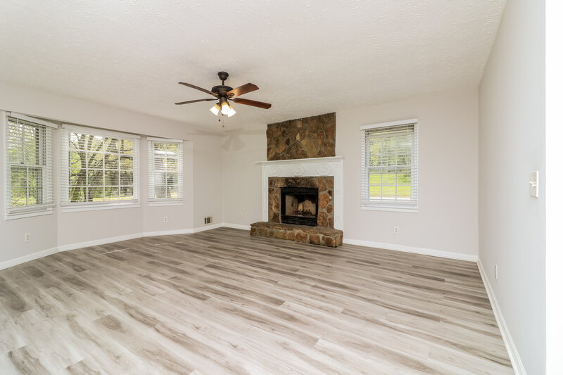 2,255/Mo, 2739 Old Mill Pl Acworth, GA 30102 Living Room View
