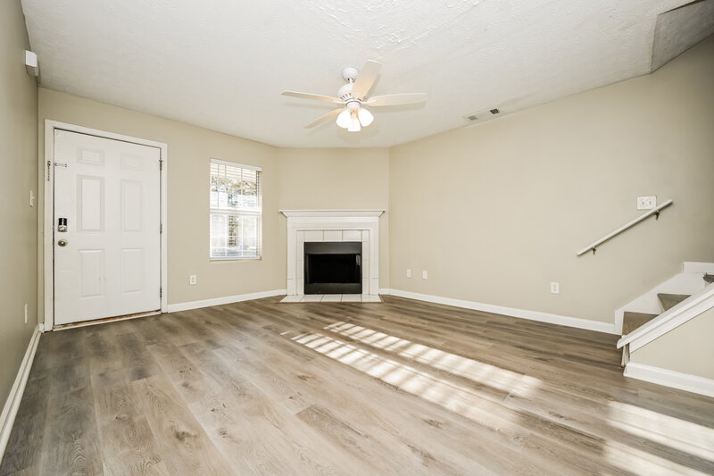 1,830/Mo, 745 Keys Ferry Rd McDonough, GA 30252 Living Room View