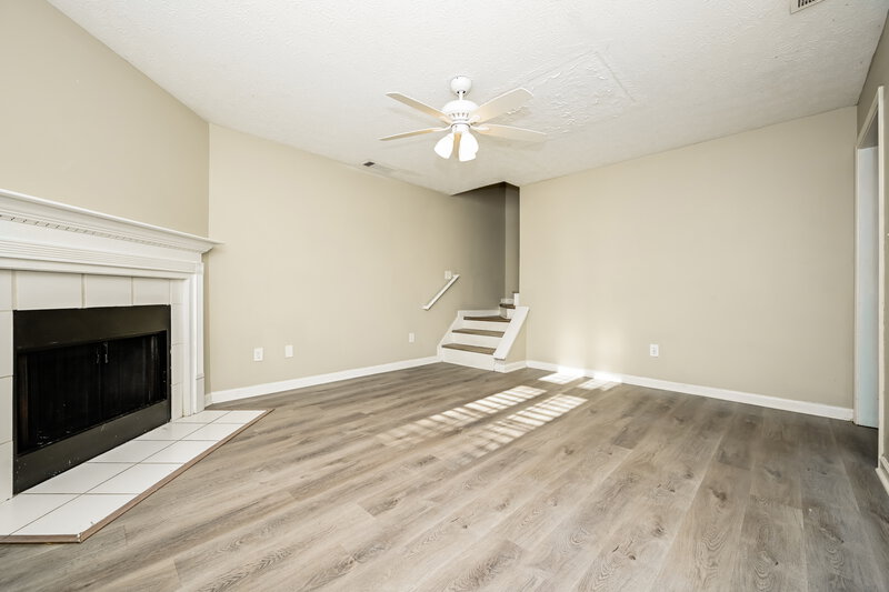 1,830/Mo, 745 Keys Ferry Rd McDonough, GA 30252 Living Room View 2