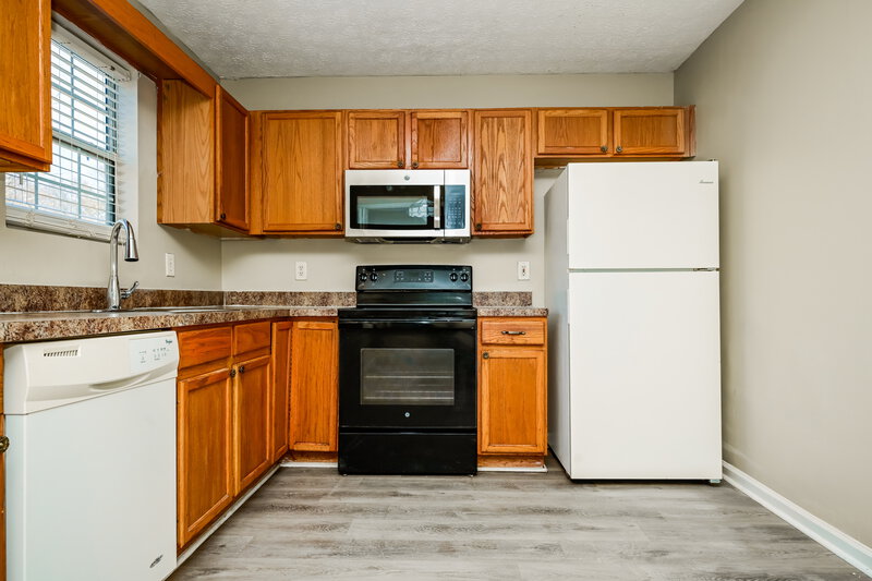 1,830/Mo, 745 Keys Ferry Rd McDonough, GA 30252 Kitchen View