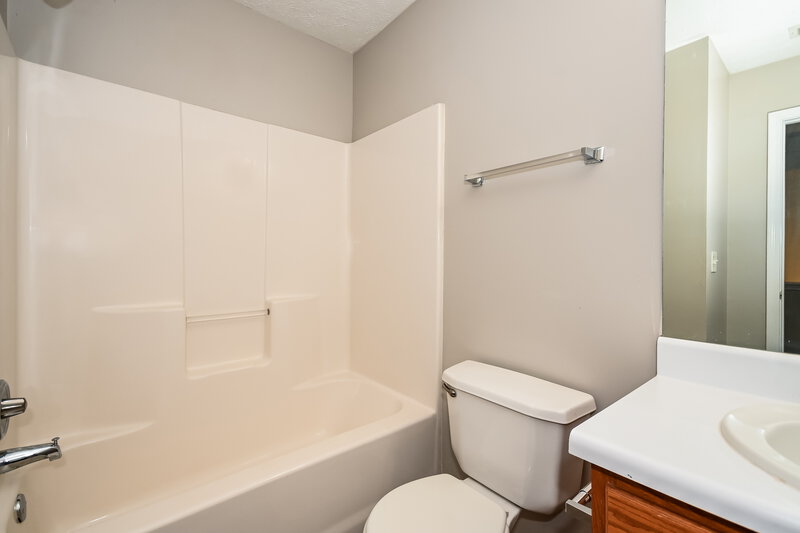 1,960/Mo, 318 Westminster Dr Canton, GA 30114 Bathroom View