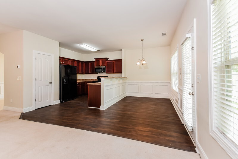 2,545/Mo, 5345 Cactus Cove Ln Buford, GA 30519 Living Room View 2