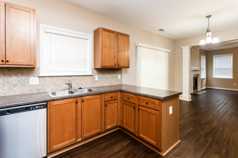 2,235/Mo, 417 Little River Rd Canton, GA 30114 Kitchen View 2